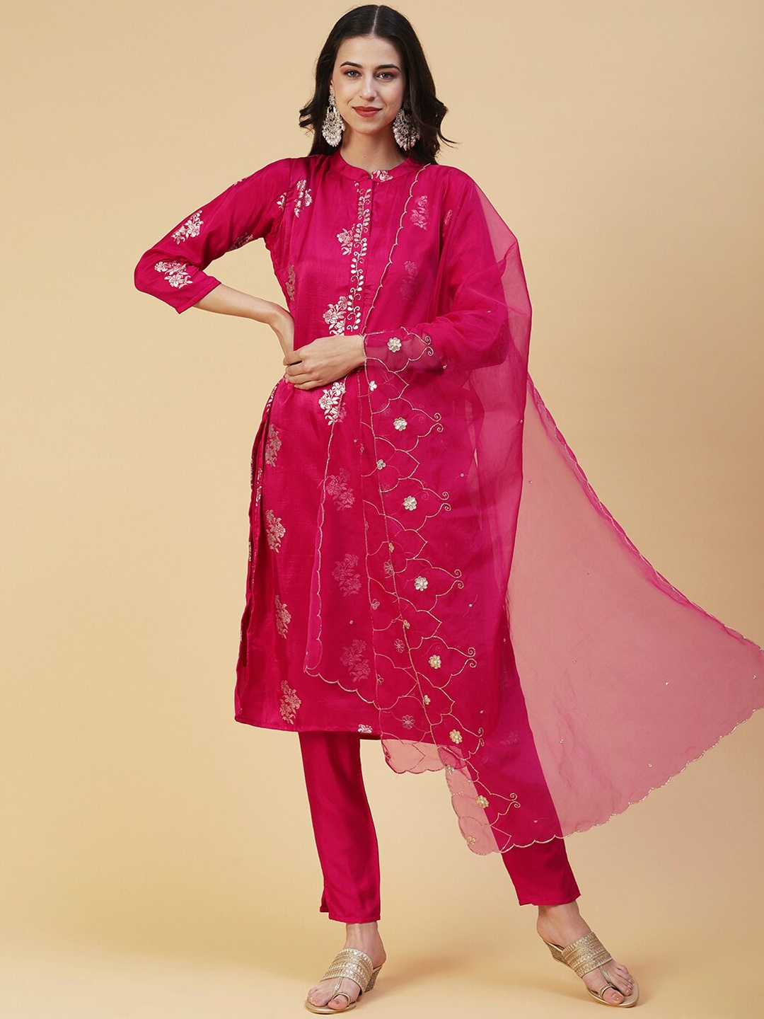 

FASHOR Fuchsia Ethnic Motifs Kurta with Trousers & With Dupatta