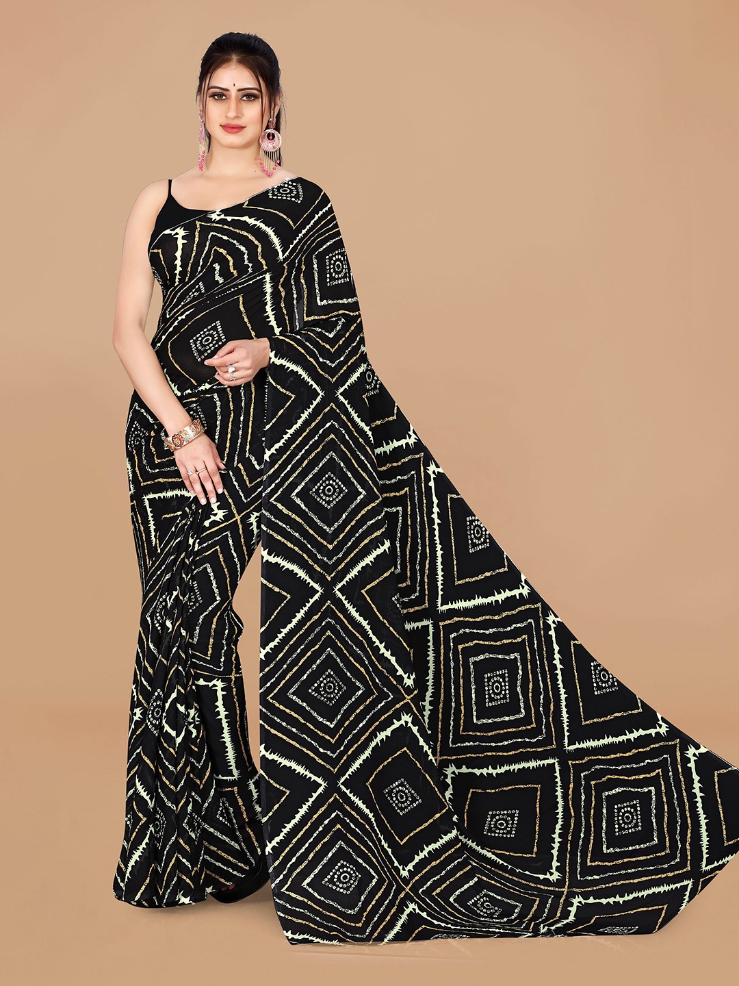 

KALINI Geometric Printed Pure Georgette Saree, Black