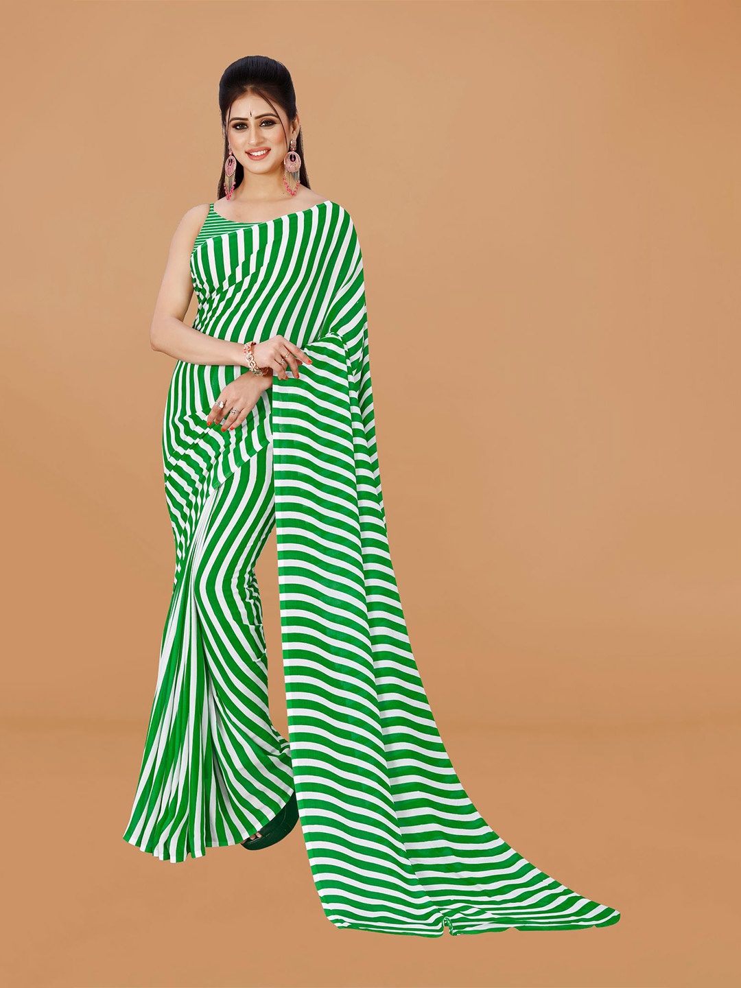 

KALINI Striped Pure Georgette Saree, Green