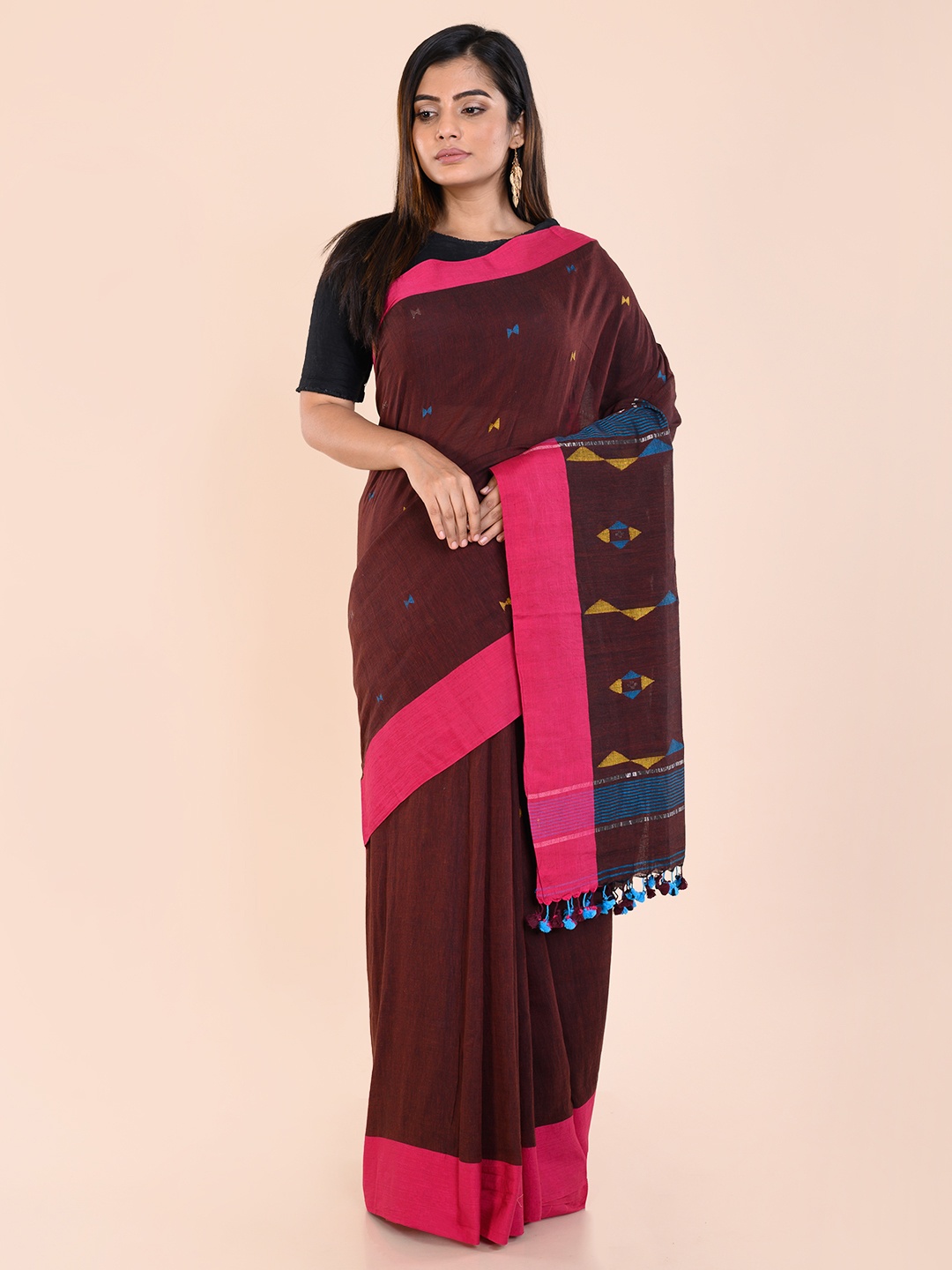 

ArtEastri Woven Design Pure Cotton Jamdani Saree, Brown