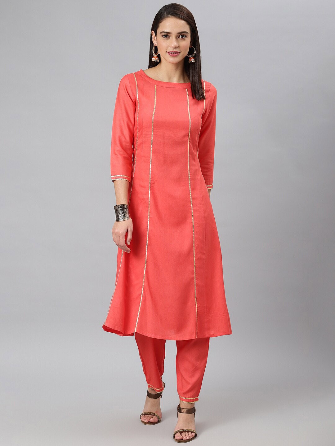 

Khushal K Women Gotta Patti Kurta with Trousers, Pink
