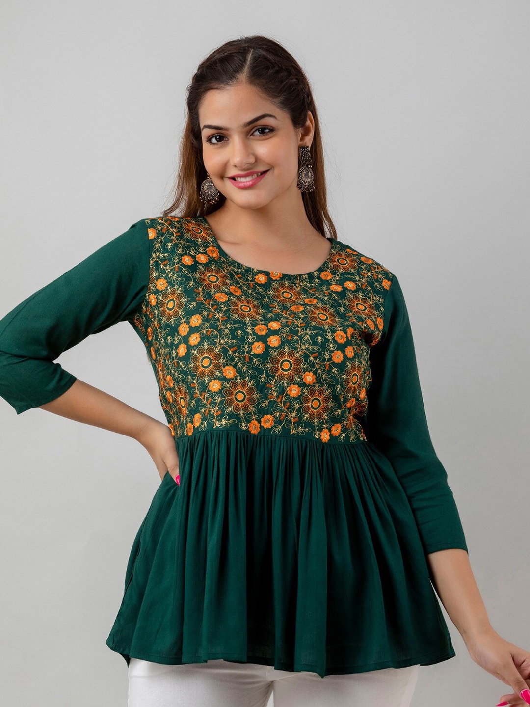 

Women Touch Floral Embroidered Round Neck Top, Green