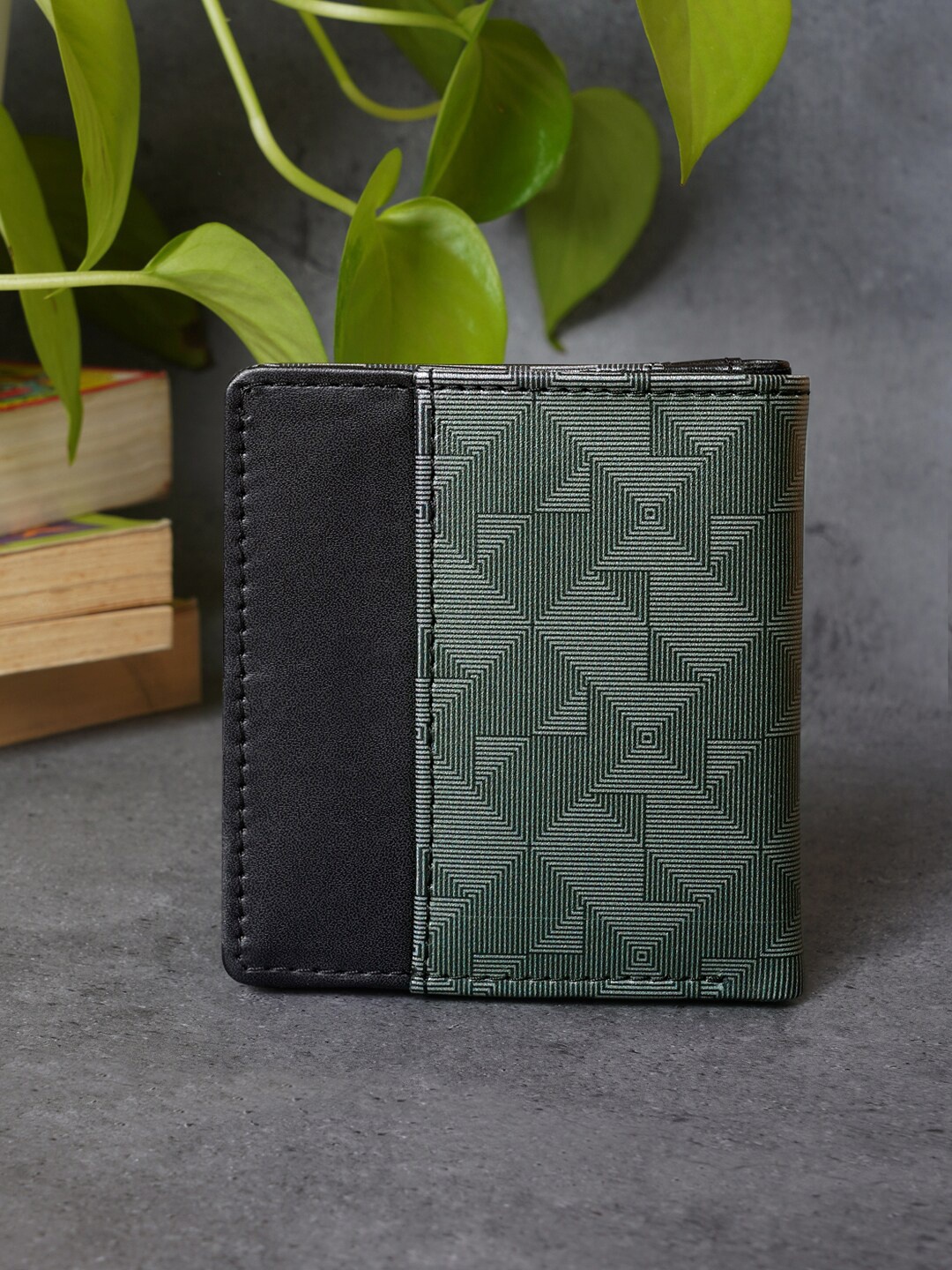 

THREADCURRY Printed Card Holder, Grey