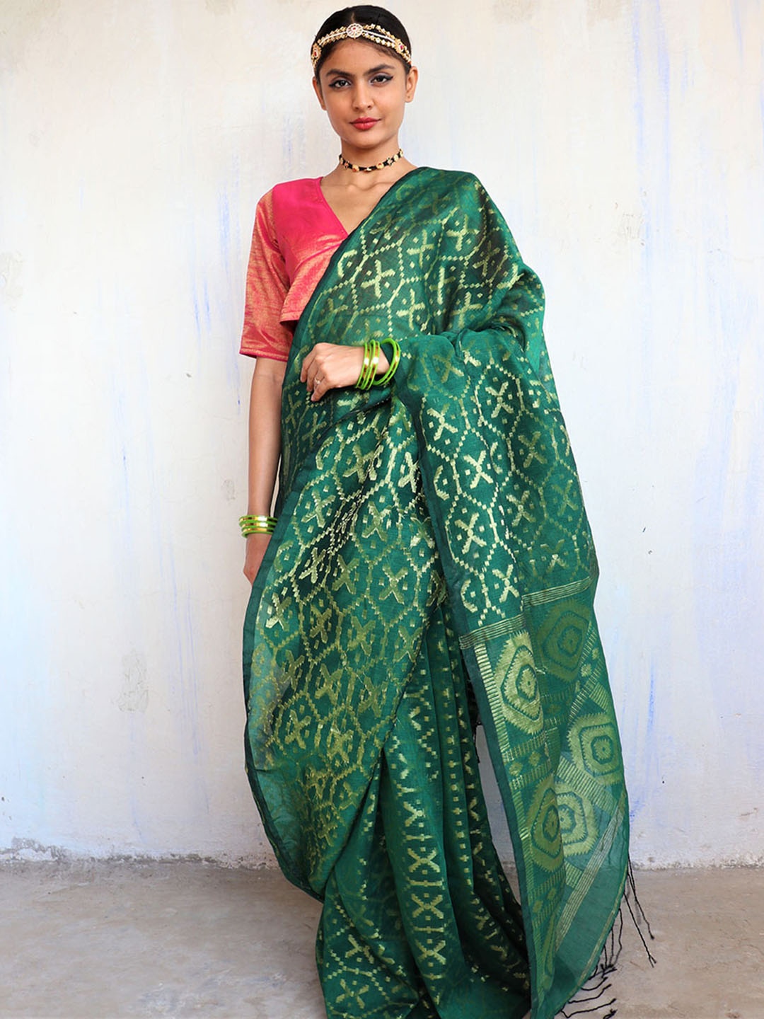 

Chidiyaa Woven Design Zari Jamdani Saree, Green