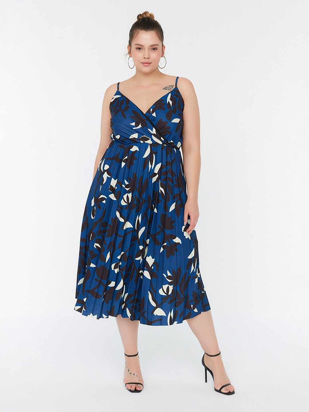 

Trendyol Floral Midi Dress, Blue