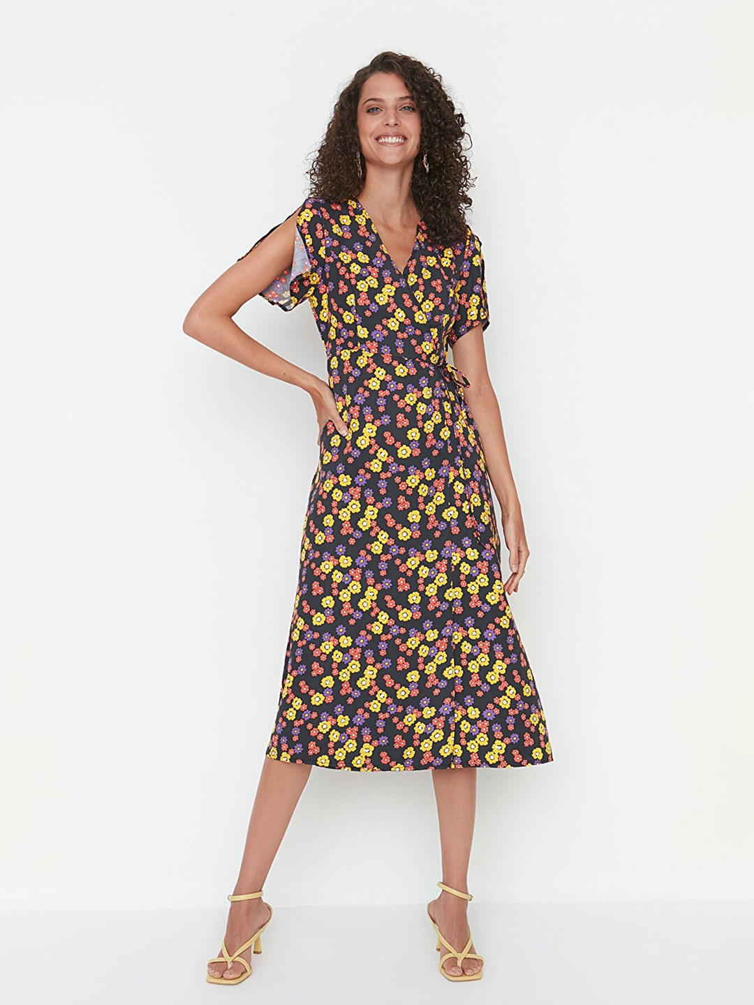 

Trendyol V-Neck Slit Sleeves Floral Printed Midi Wrap Dress, Black