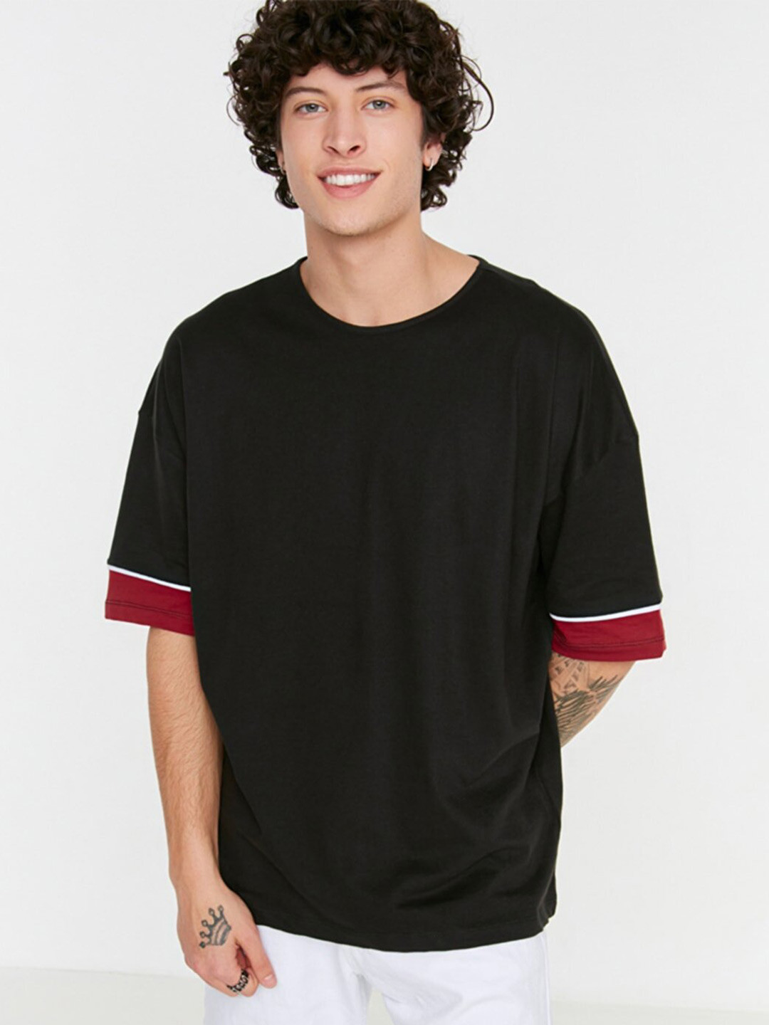 

Trendyol Men Drop-Shoulder Sleeves Pure Cotton Loose T-shirt, Black