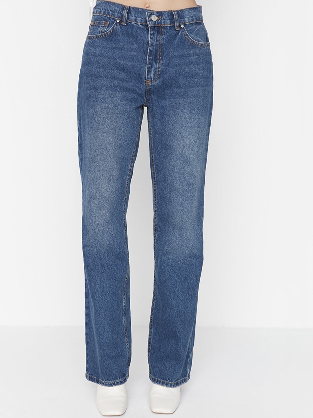 

Trendyol Women Pure Cotton Regular Fit Light Fade Jeans, Navy blue