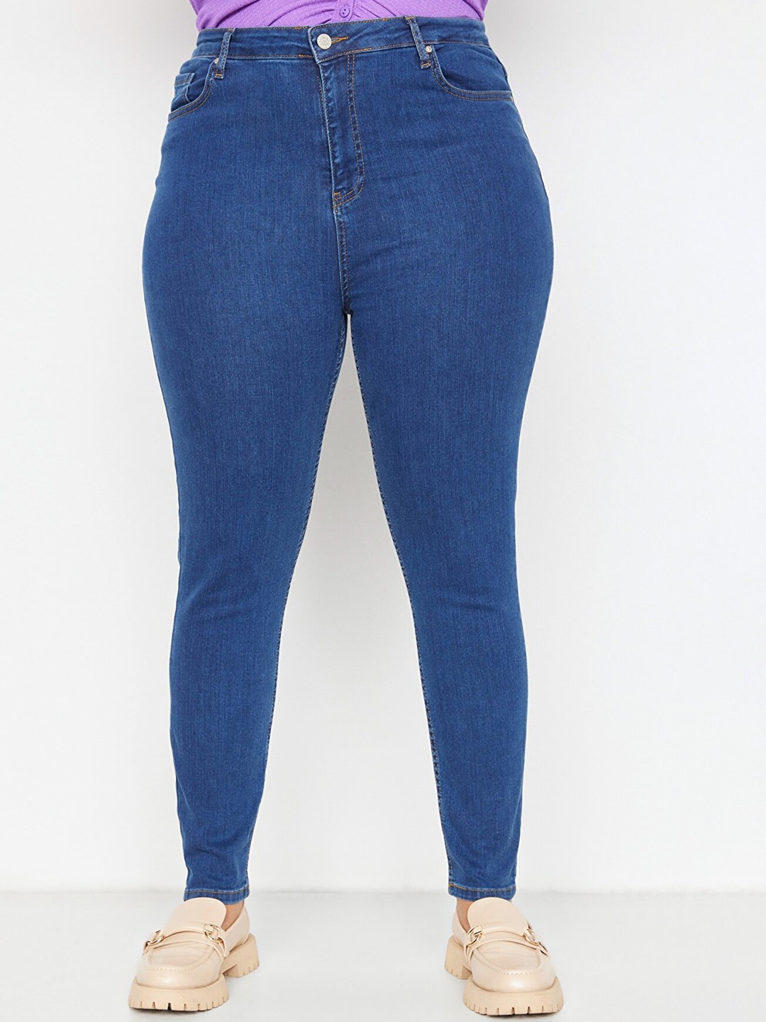 

Trendyol Women Regular Fit Mid-Rise Jeans, Navy blue