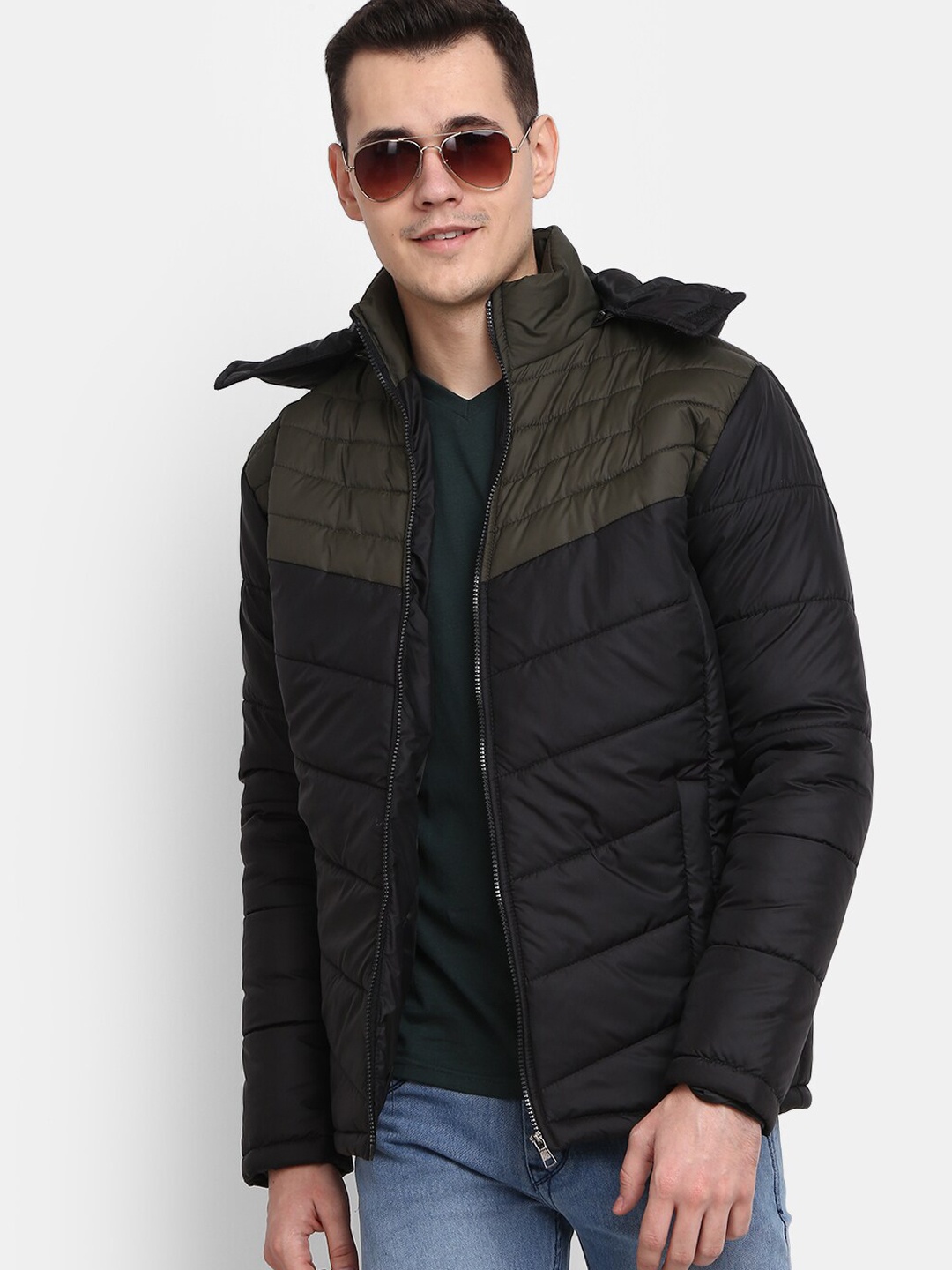 

V-Mart Men Colourblocked Hooded Training or Gym Puffer Jacket, Olive
