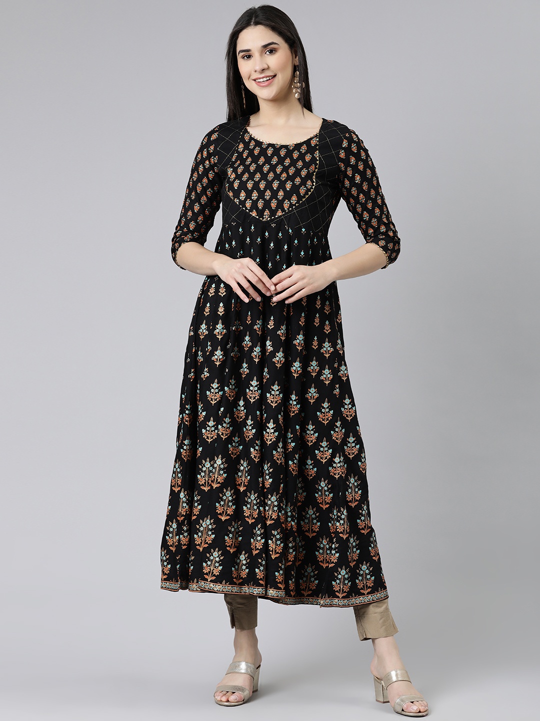 

KALINI Women Ethnic Motifs Printed Gotta Patti Anarkali Kurta, Black