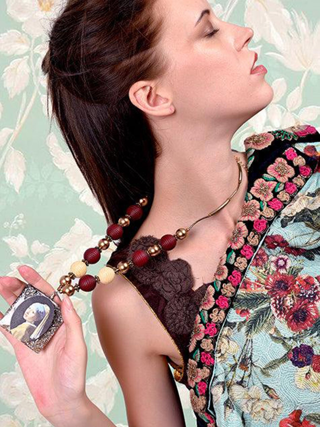 

ODETTE Beaded Statement Necklace, Brown