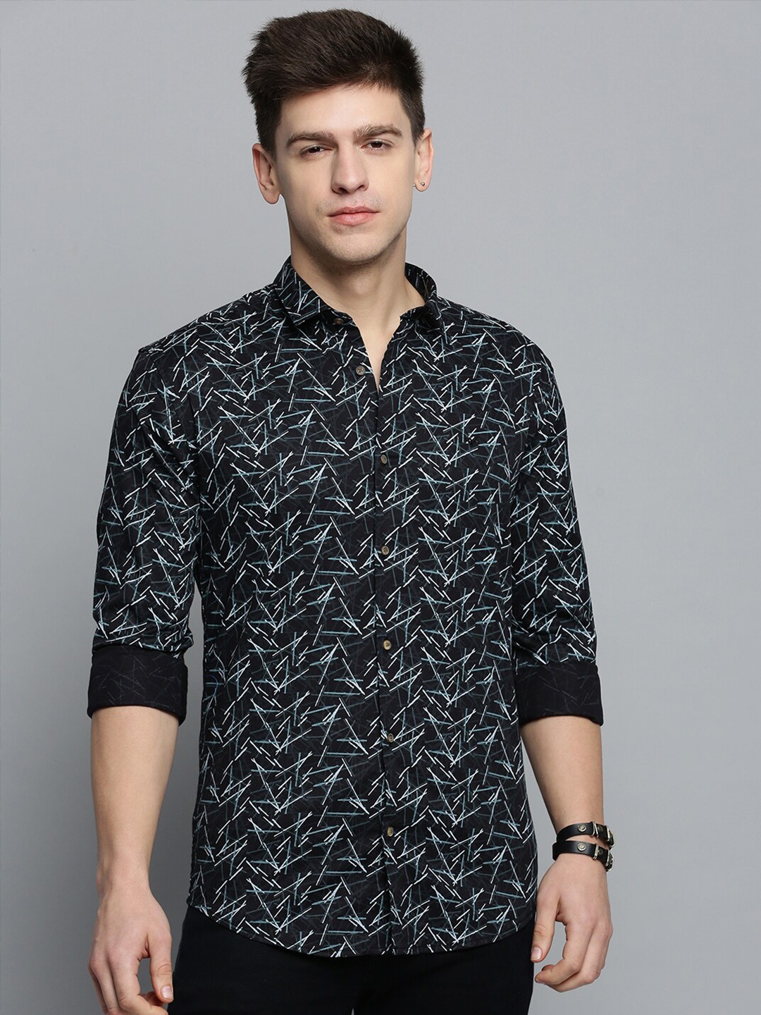 

SHOWOFF Men Comfort Printed Cotton Casual Shirt, Black