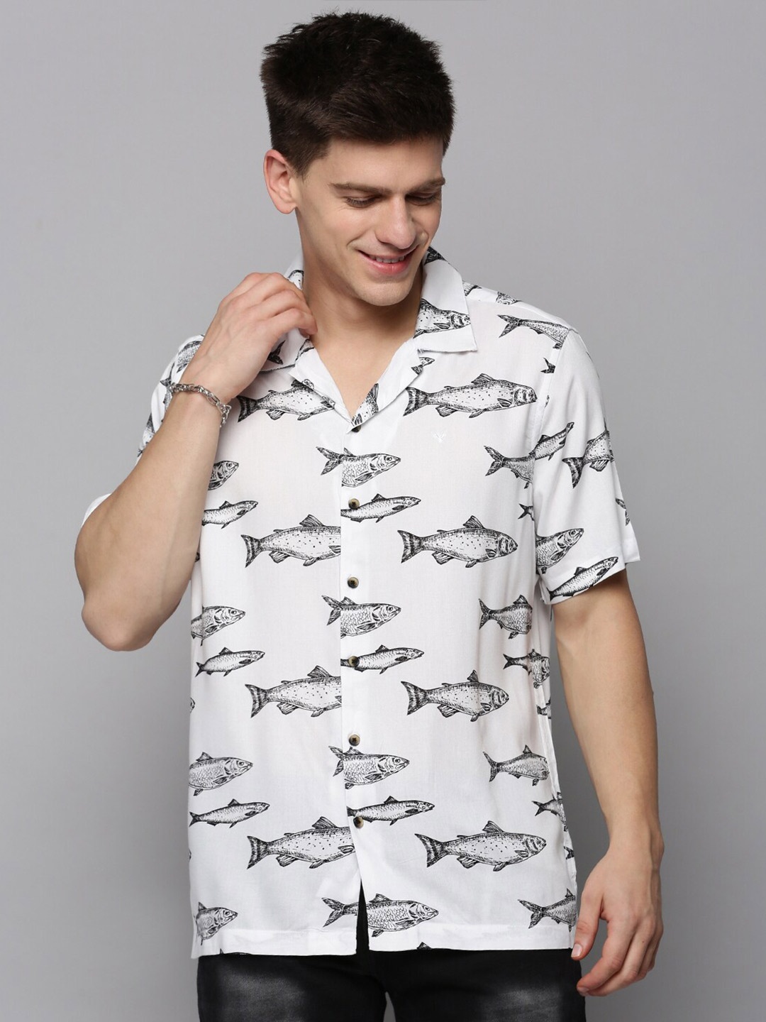 

SHOWOFF Men Comfort Printed Casual Shirt, White