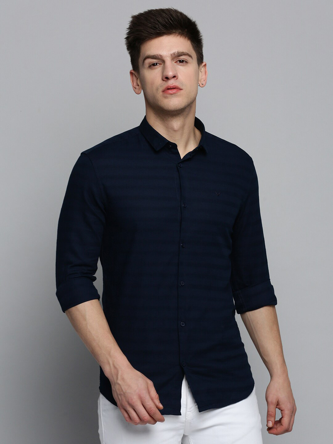 

SHOWOFF Men Classic Horizontal Striped Cotton Casual Shirt, Navy blue