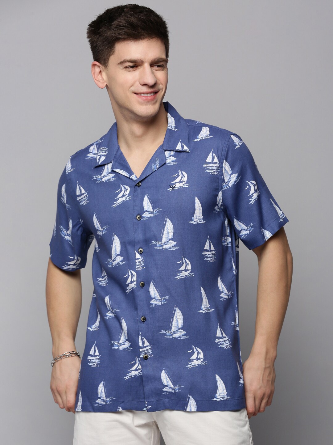 

SHOWOFF Men Comfort Conversational Printed Casual Shirt, Blue