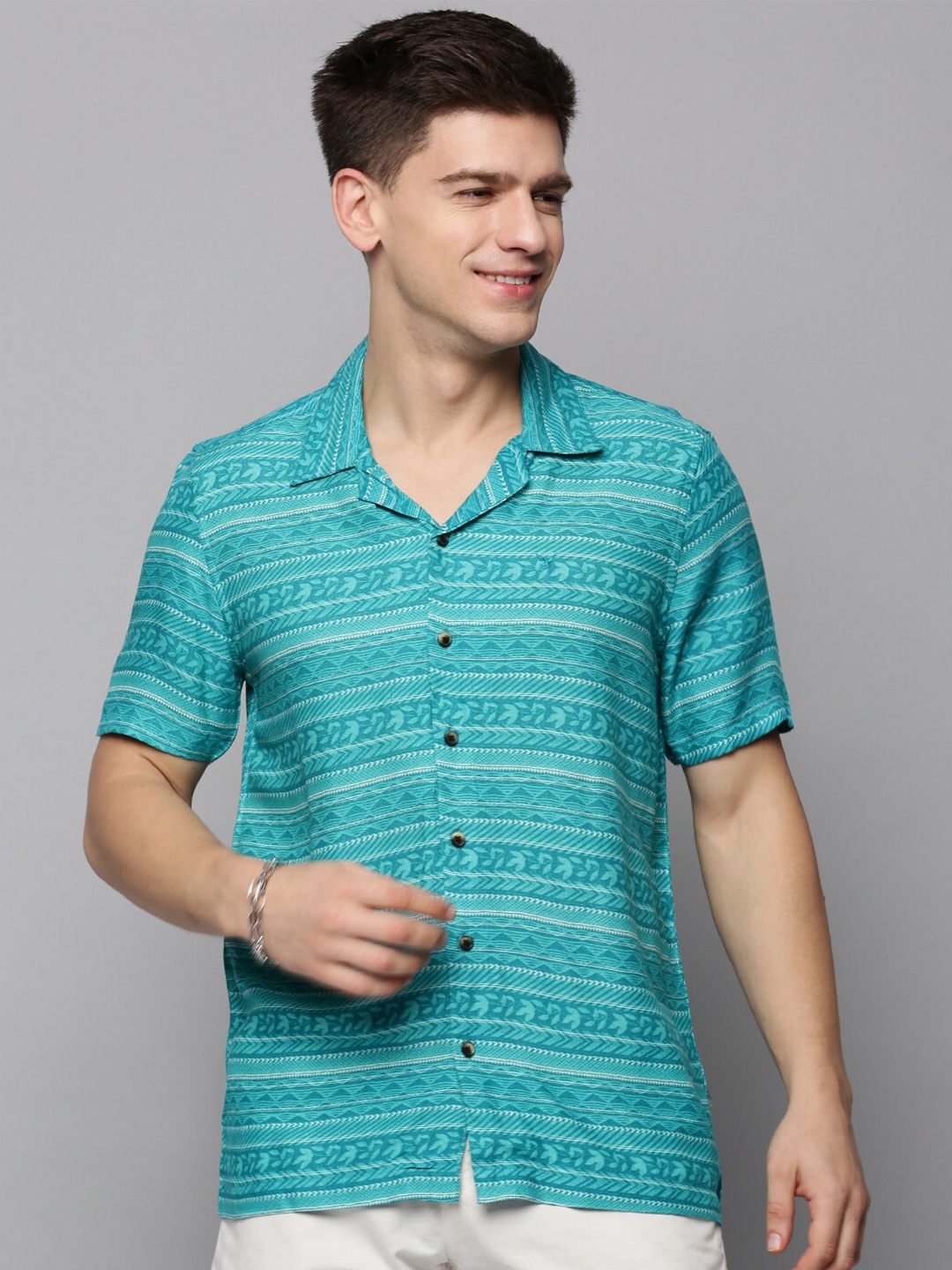 

SHOWOFF Men Comfort Printed Casual Shirt, Turquoise blue