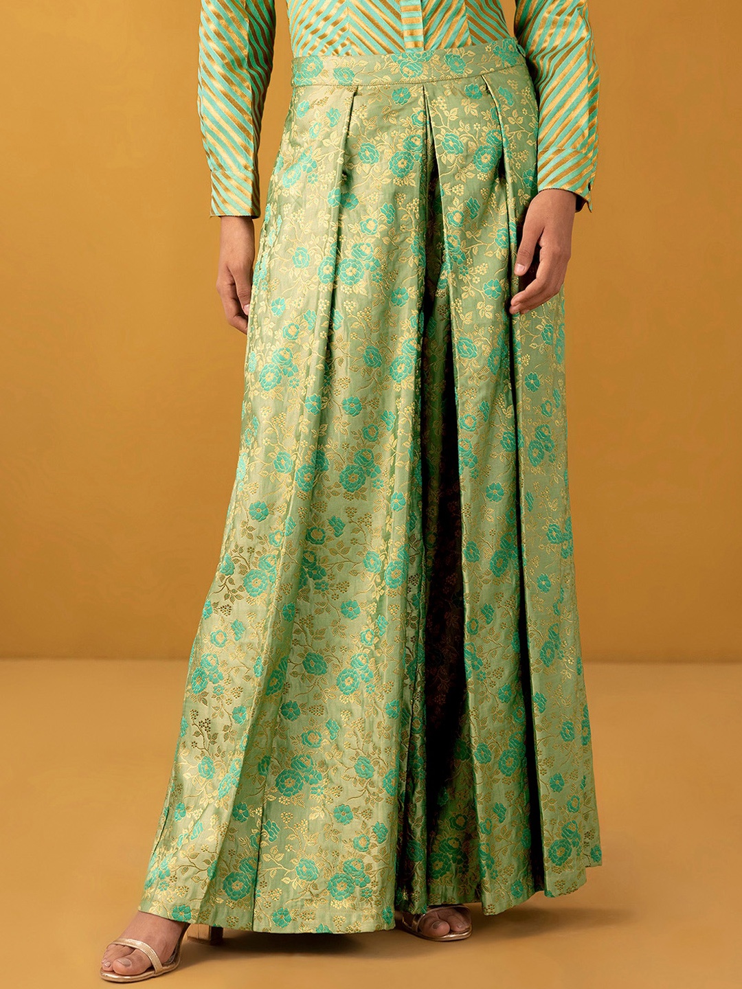 

Pink Fort Women Floral Printed Relaxed Loose Fit Pleated Trousers, Green