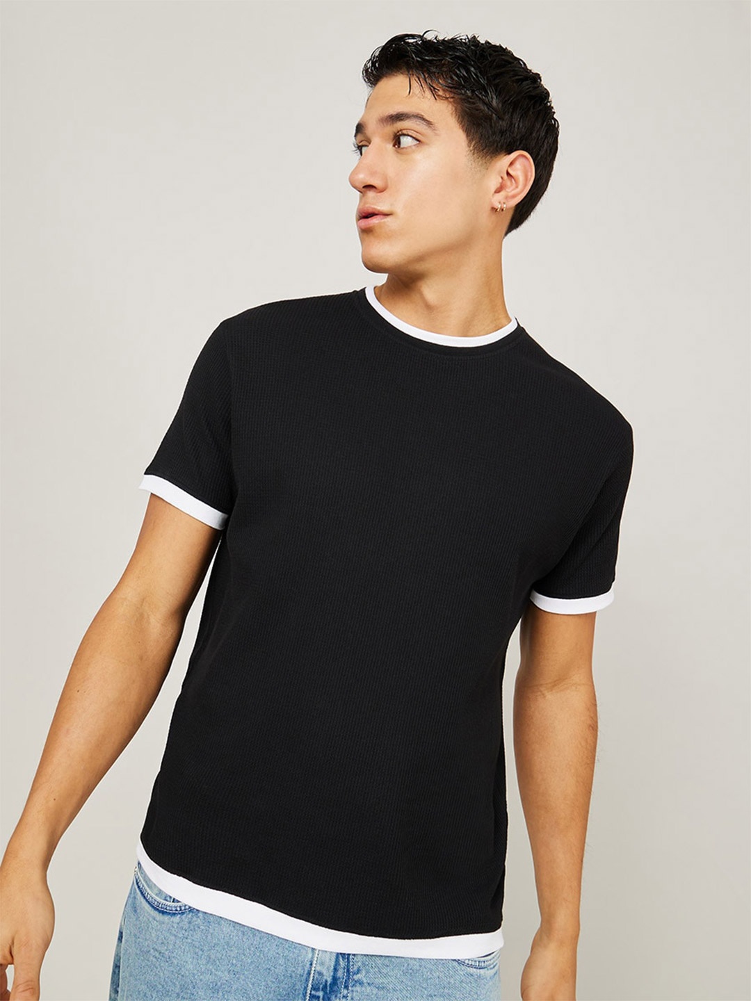 

Styli Men Monochrome Cotton T-shirt, Black