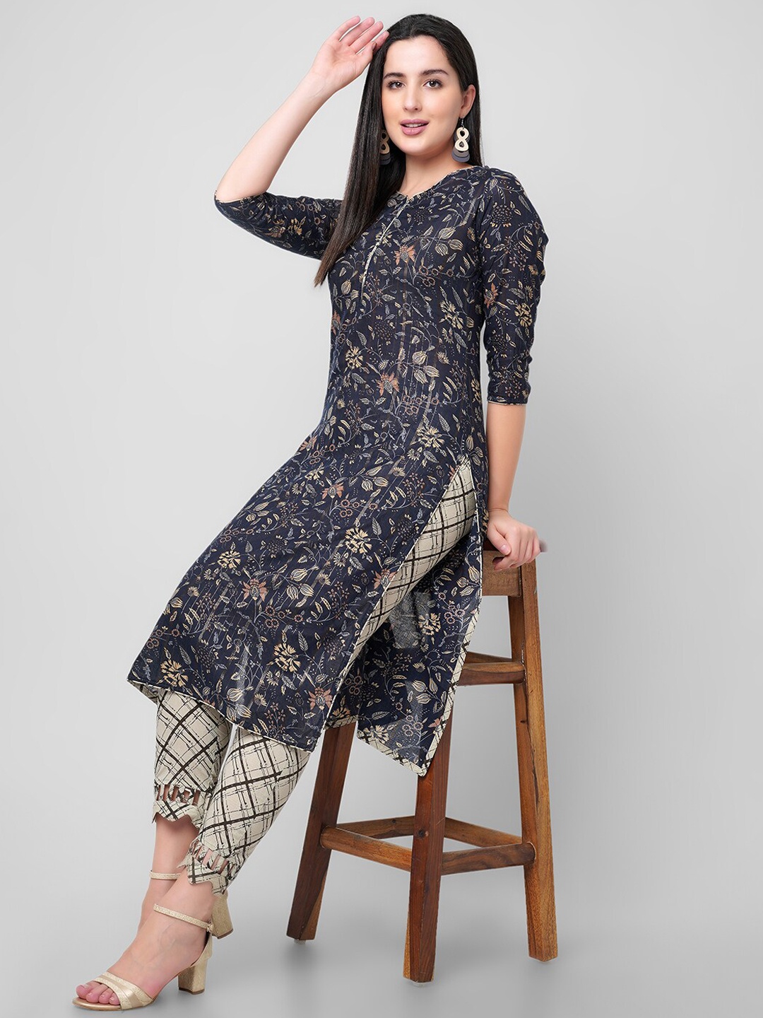 

KALINI Women Floral Printed Pure Cotton Kurta with Trousers, Navy blue