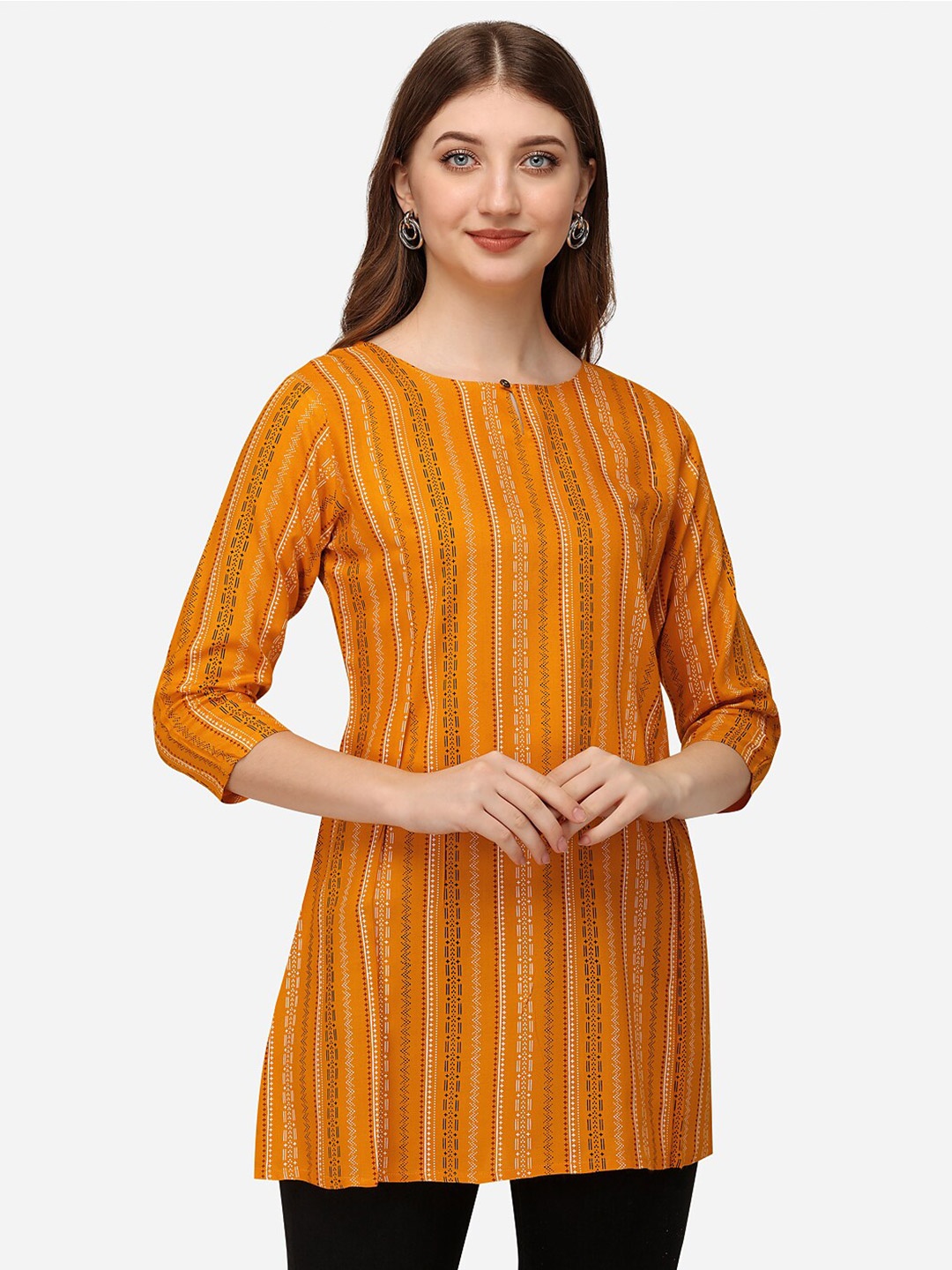 

Shiv Textiles Geometric Printed Kurti, Yellow
