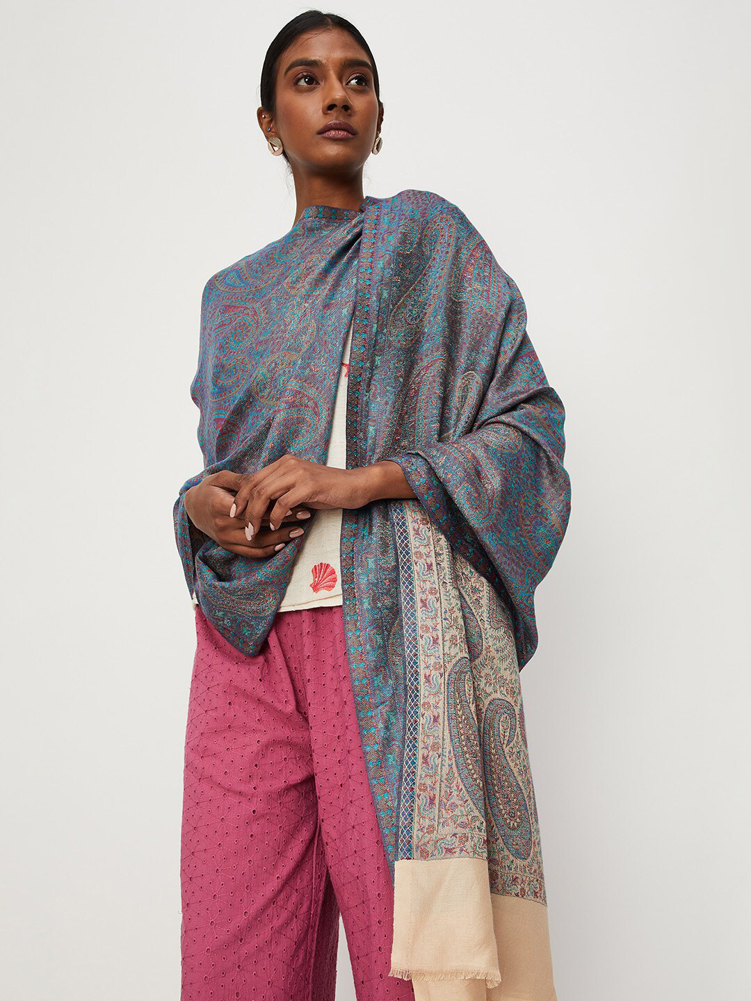 

max Women Paisley Woven Design Modal Shawl, Beige