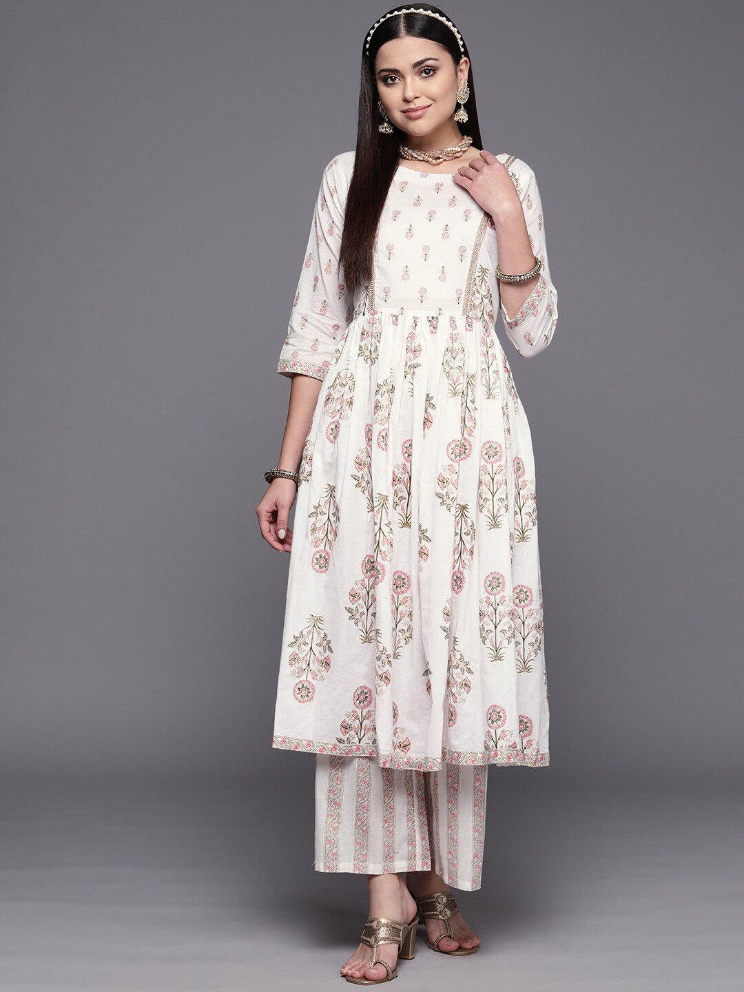 

Ahalyaa Women Floral Printed Empire Pure Cotton Kurta with Palazzos, Off white