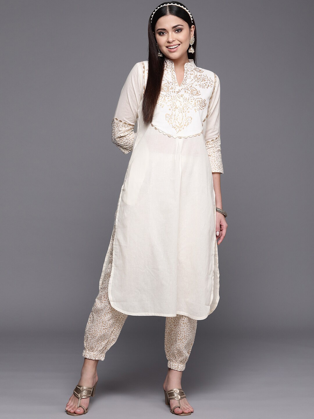 

Ahalyaa Women Floral Printed Pleated Pure Cotton Kurta with Trousers, Off white