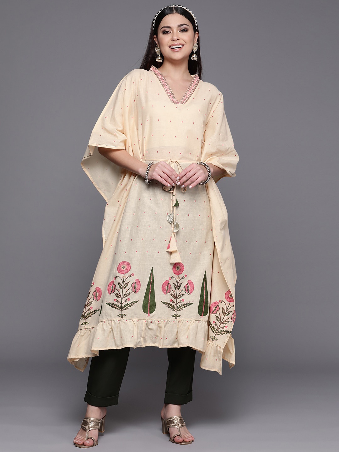 

Ahalyaa Women Floral Printed Flared Sleeves Gotta Patti Pure Cotton Kaftan Kurta, Beige