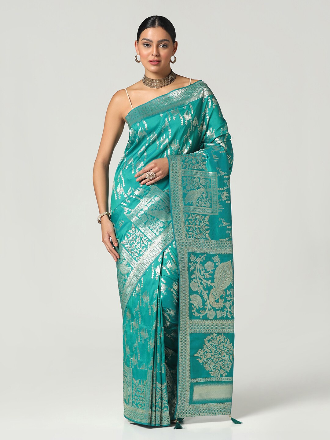 

BOMBAY SELECTIONS Green & Silver-Toned Woven Design Zari Pure Silk Banarasi Saree