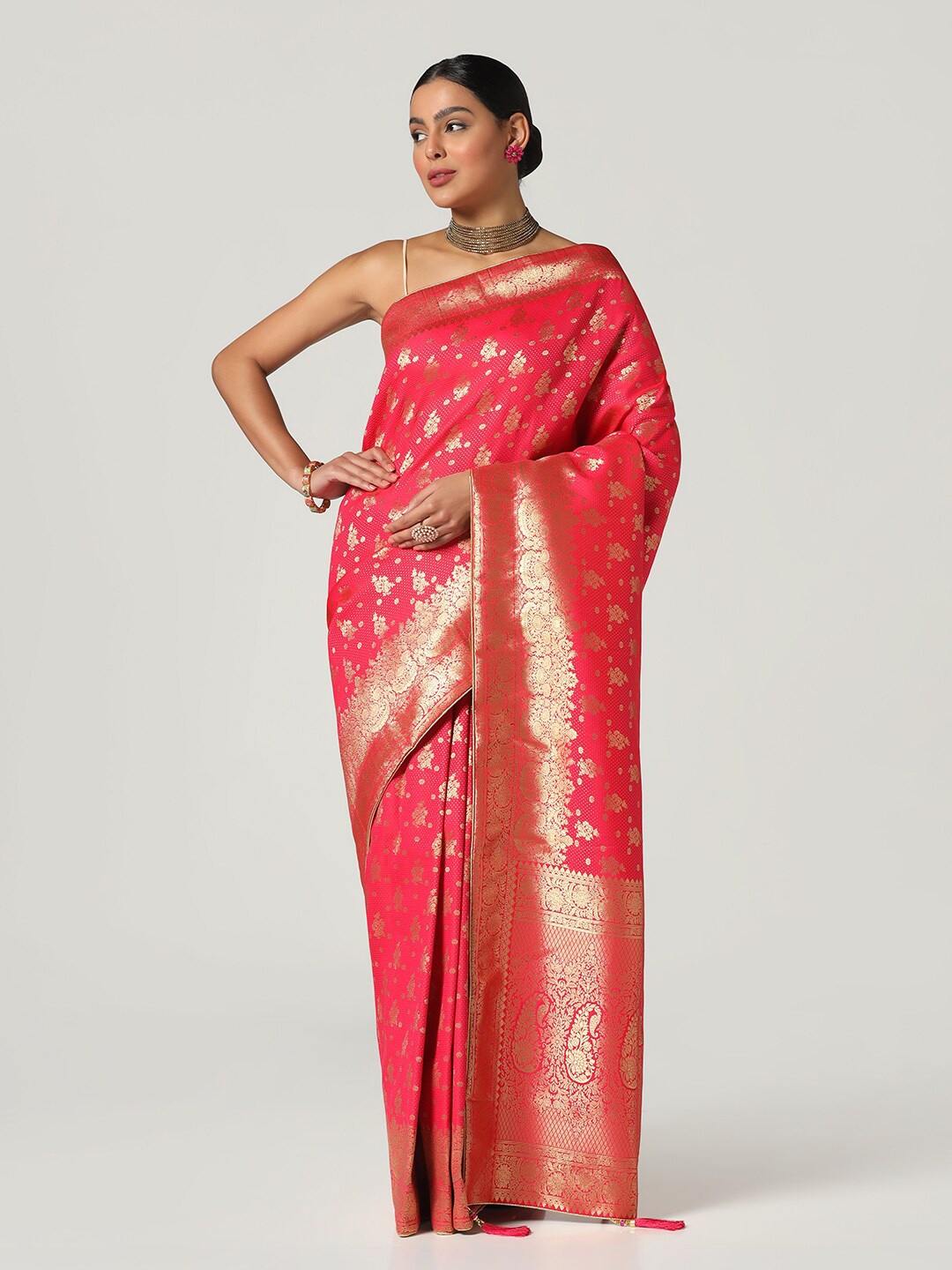 

BOMBAY SELECTIONS Woven Design Art Silk Banarasi Saree, Magenta