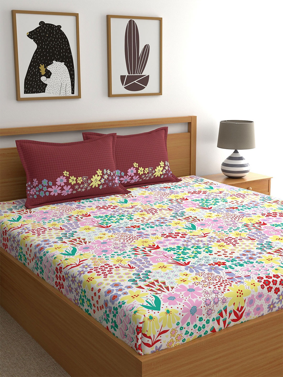 

Home Ecstasy White & Pink Floral 140 TC Queen Bedsheet with 2 Pillow Covers