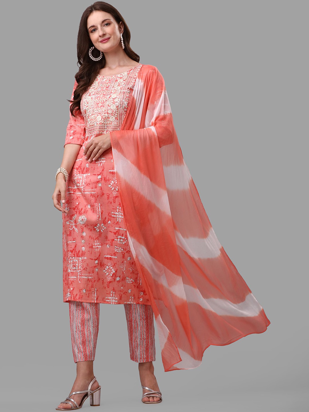 

Berrylicious Women Ethnic Motifs Embroidered Thread Work Pure Cotton Kurta with Trousers & Dupatta, Peach