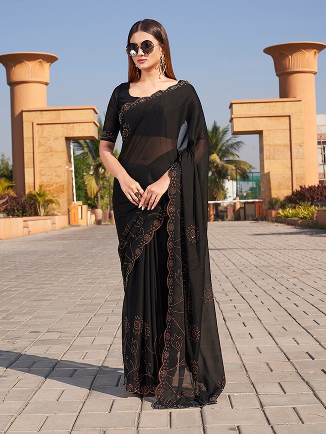 

Tikhi Imli Floral Beads and Stones Saree, Black
