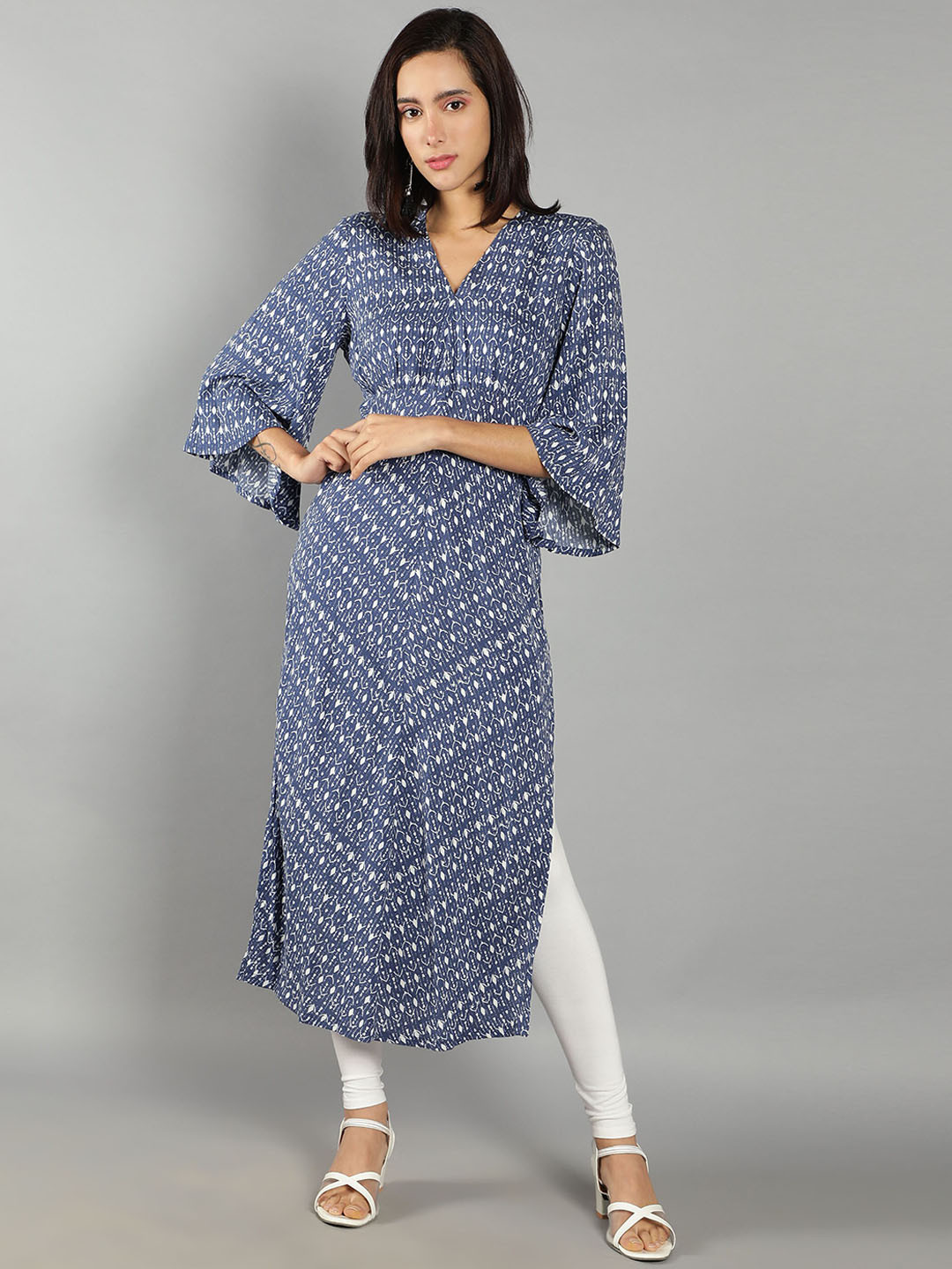 

See Designs Women Printed Flared Sleeves Cotton Kurta, Blue