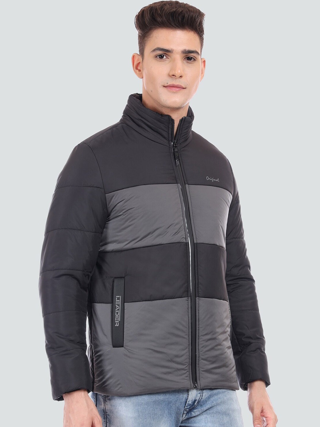 

YOUNG CLUB CLASSIC Men Colourblocked Lightweight Padded Jacket, Black