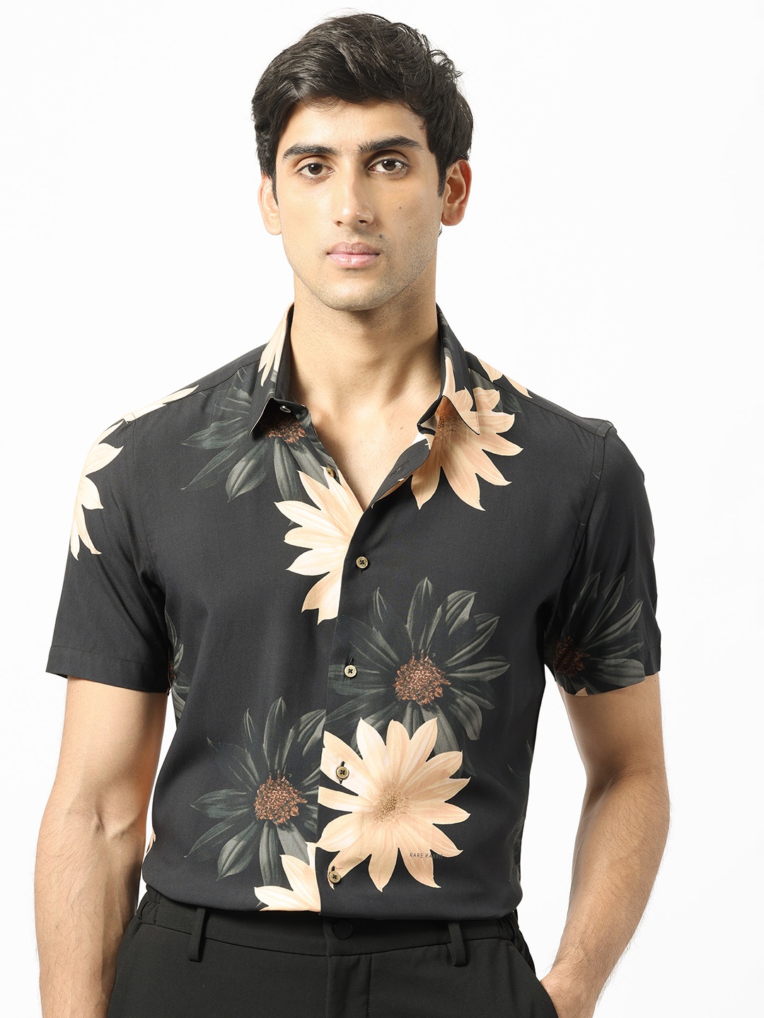 

RARE RABBIT Men Filch Slim Fit Floral Printed Shirt, Black