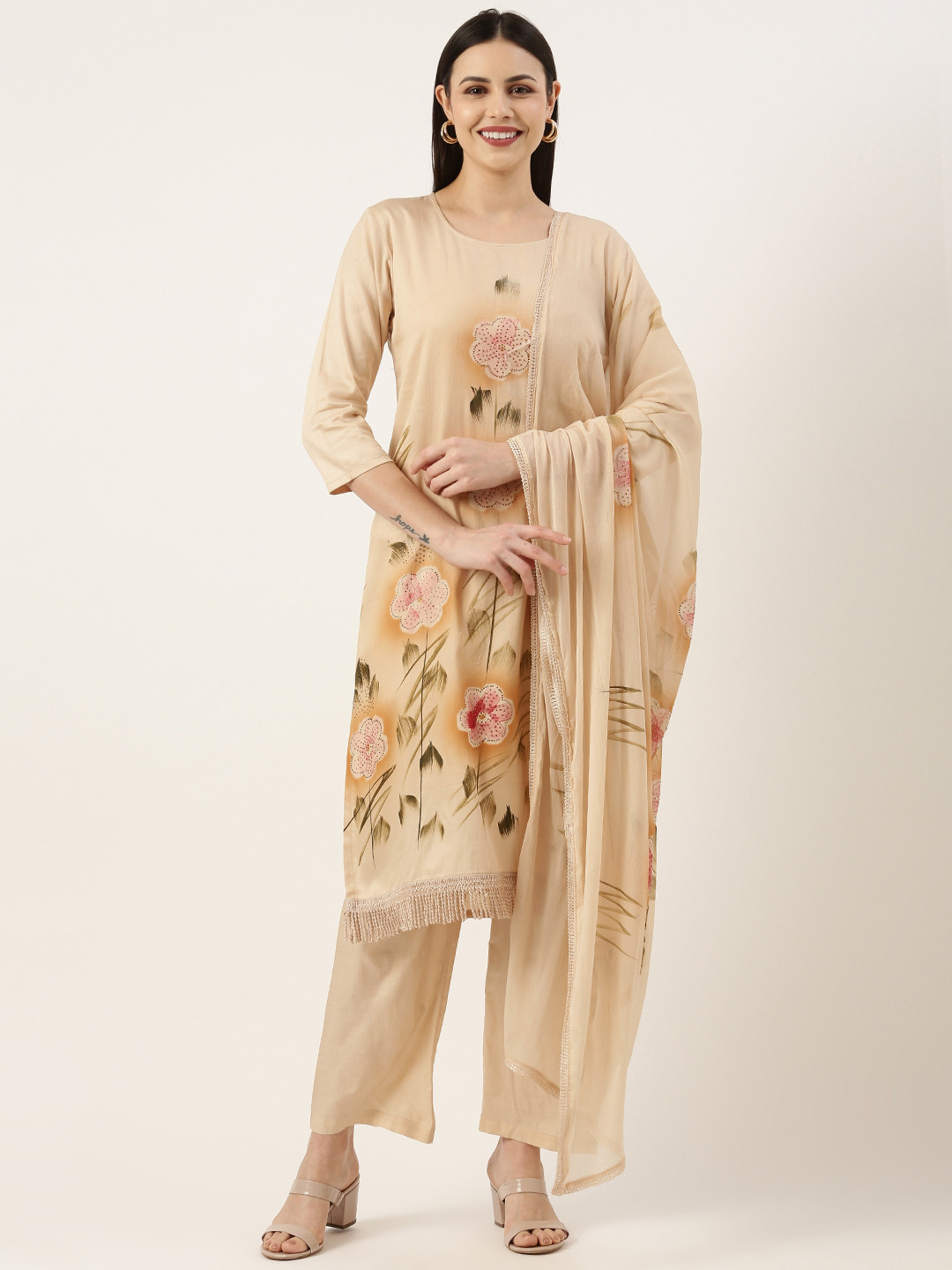 

SWAGG INDIA Women Floral Printed Mukaish Kurta With Trousers & Dupatta, Cream