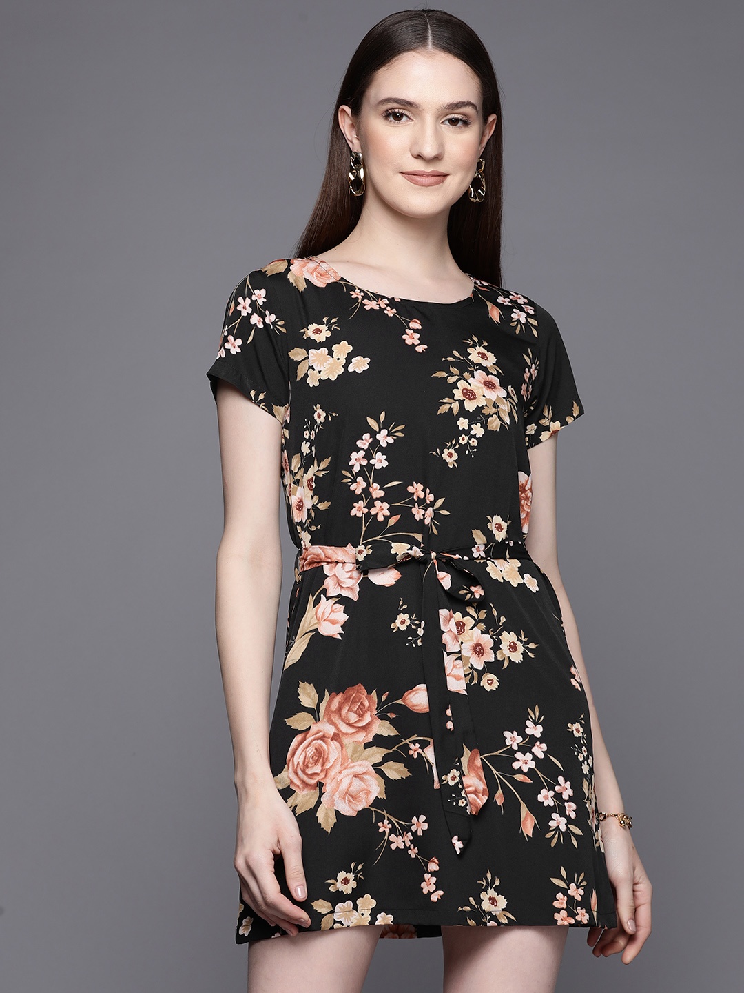 

PINKSKY Black & Peach-Coloured Floral Dress