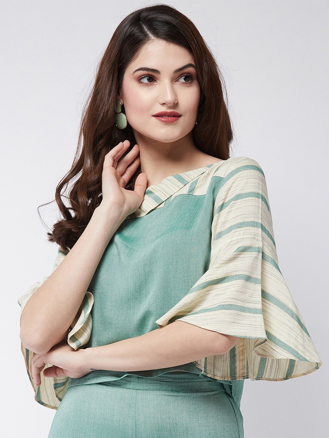 

Pannkh Neck with flap Bell Sleeves Top, Sea green