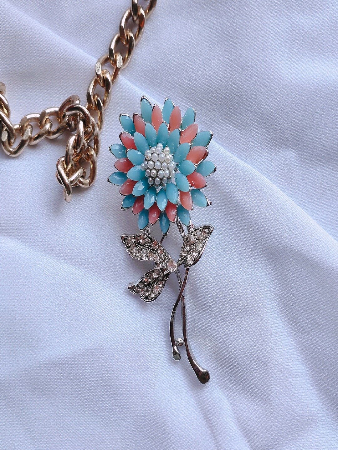 

Mahi Women Stone Studded Sunflower Shaped Brooch, Silver
