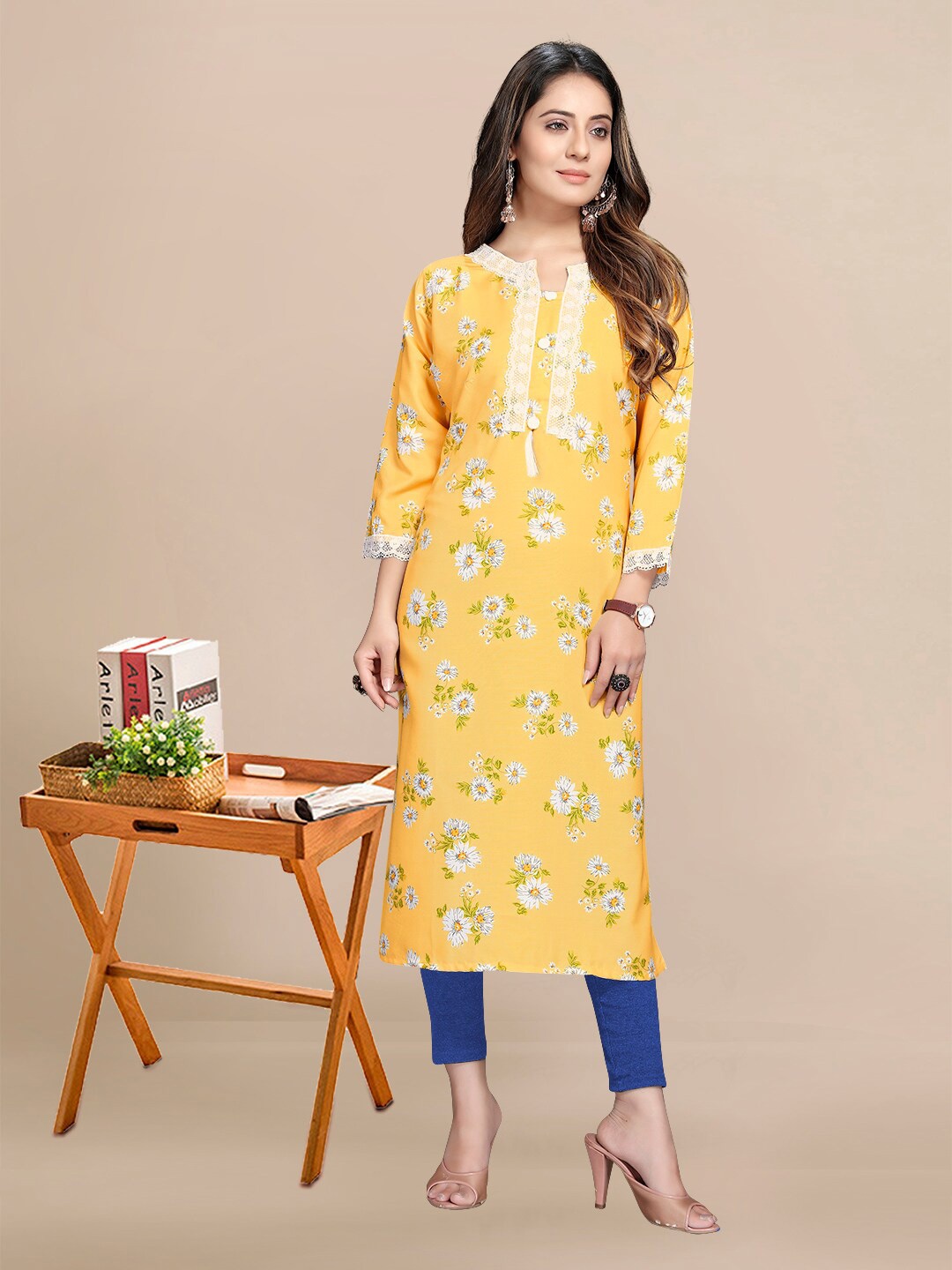 

KALINI Women Floral Printed Pure Cotton Kurta, Yellow