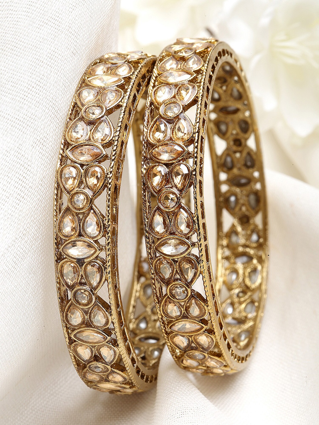 

KARATCART Set Of 2 Gold-Plated Gold Kundan-Studded Bangles
