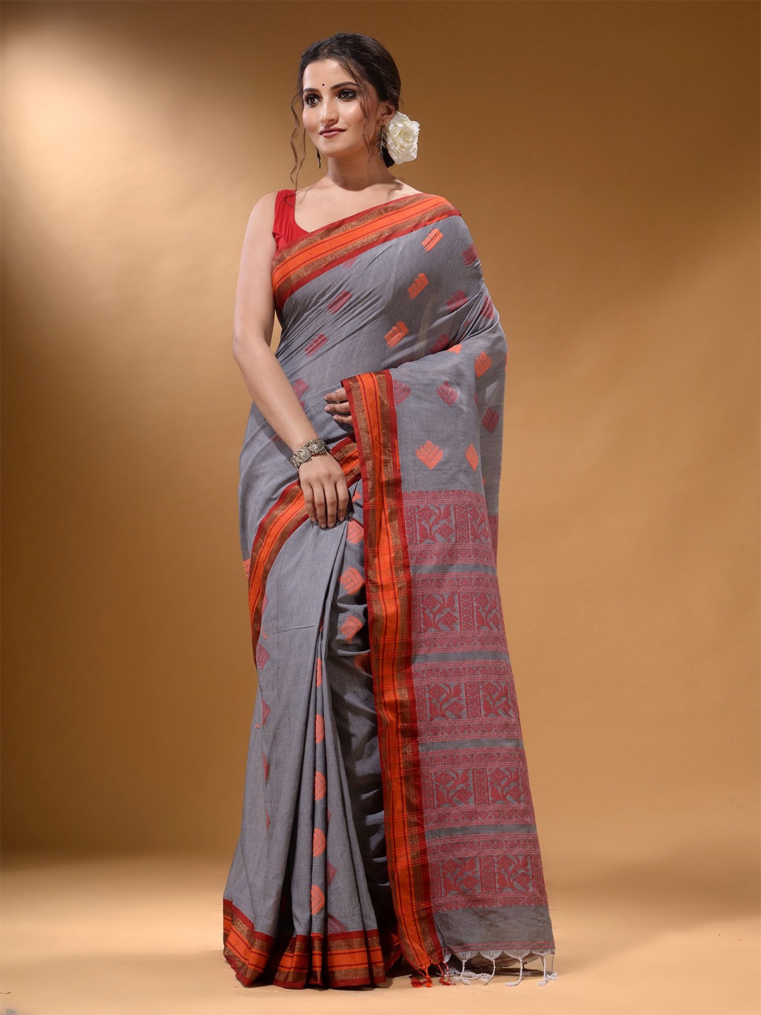 

Arhi Ethnic Motifs Zari Saree, Grey