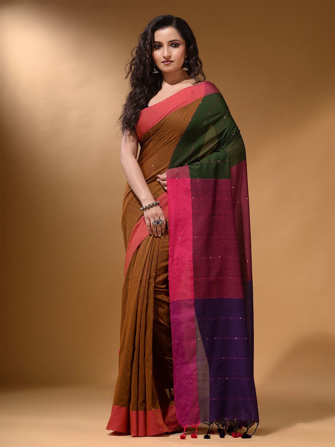 

Arhi Colourblocked Sequinned Pure Cotton Saree, Mustard