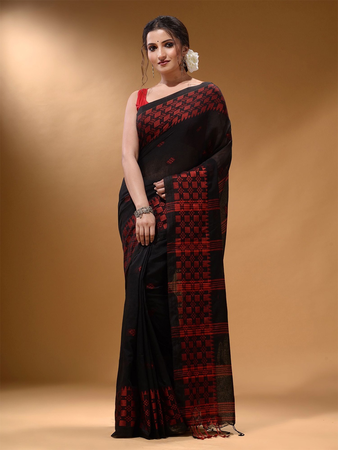 

Arhi Ethnic Motifs Zari Pure Cotton Saree, Black