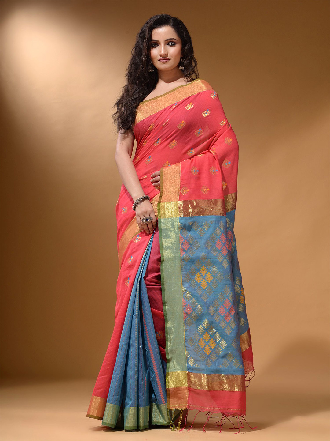 

Arhi Ethnic Motifs Woven design Zari Saree, Pink