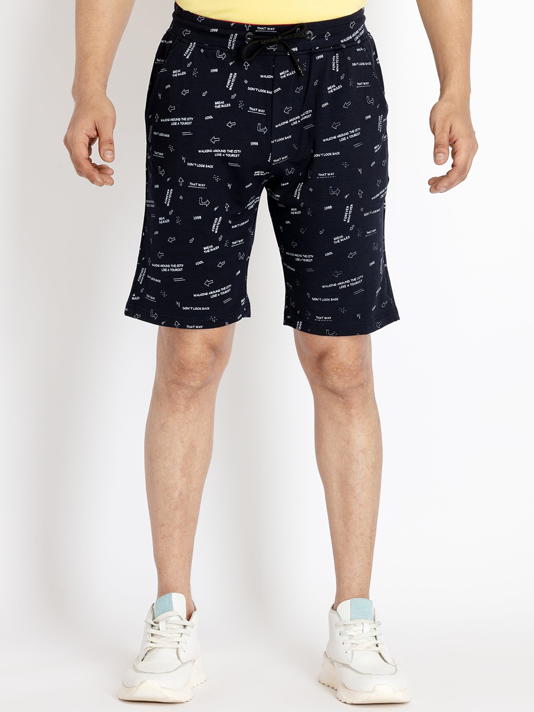 

Status Quo Men Typography Printed Regular Fit Shorts, Navy blue