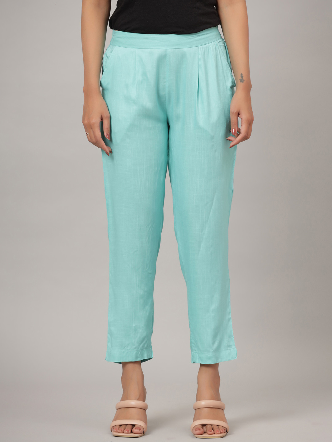

CRAFTED FOR YOU Women Mid-Rise Comfort Pleated Trousers, Sea green
