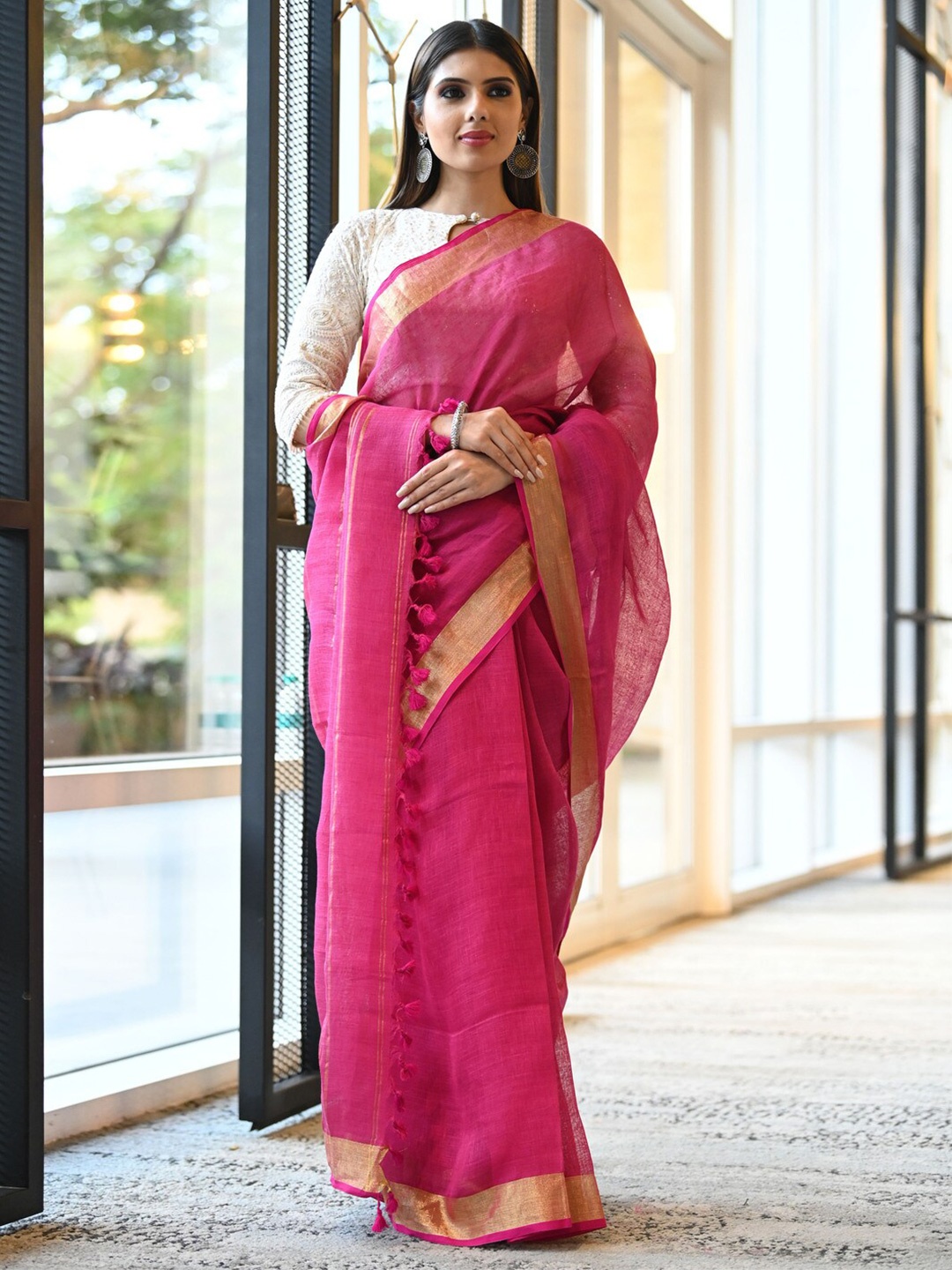 

BEATITUDE Zari Pure Linen Saree, Pink